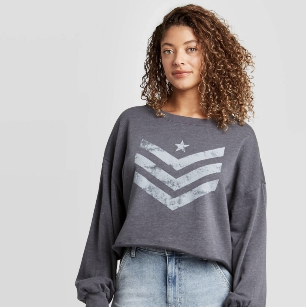Grayson Threads cropped gray sweatshirt size Large